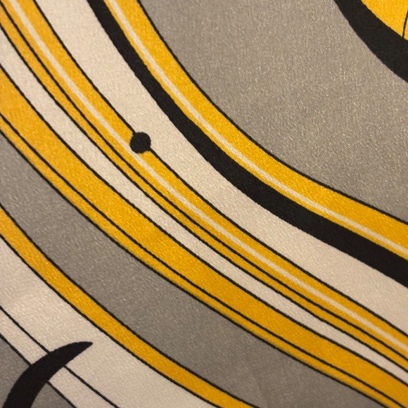 V is for Vinnik Dress in Great Gatsby - Picture 5 of 6